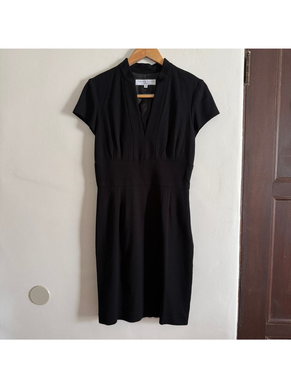 TRINA TURK | Black Split neck Short Sleeve Sheath Dress Little Black Dress LBD 6